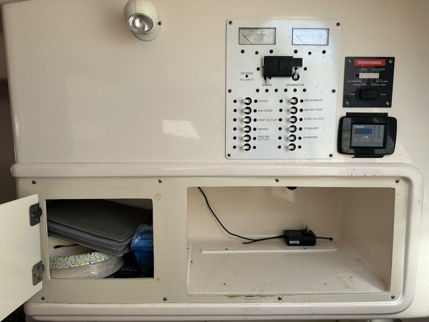 1994 Intrepid 376 Walkaround - Image 80