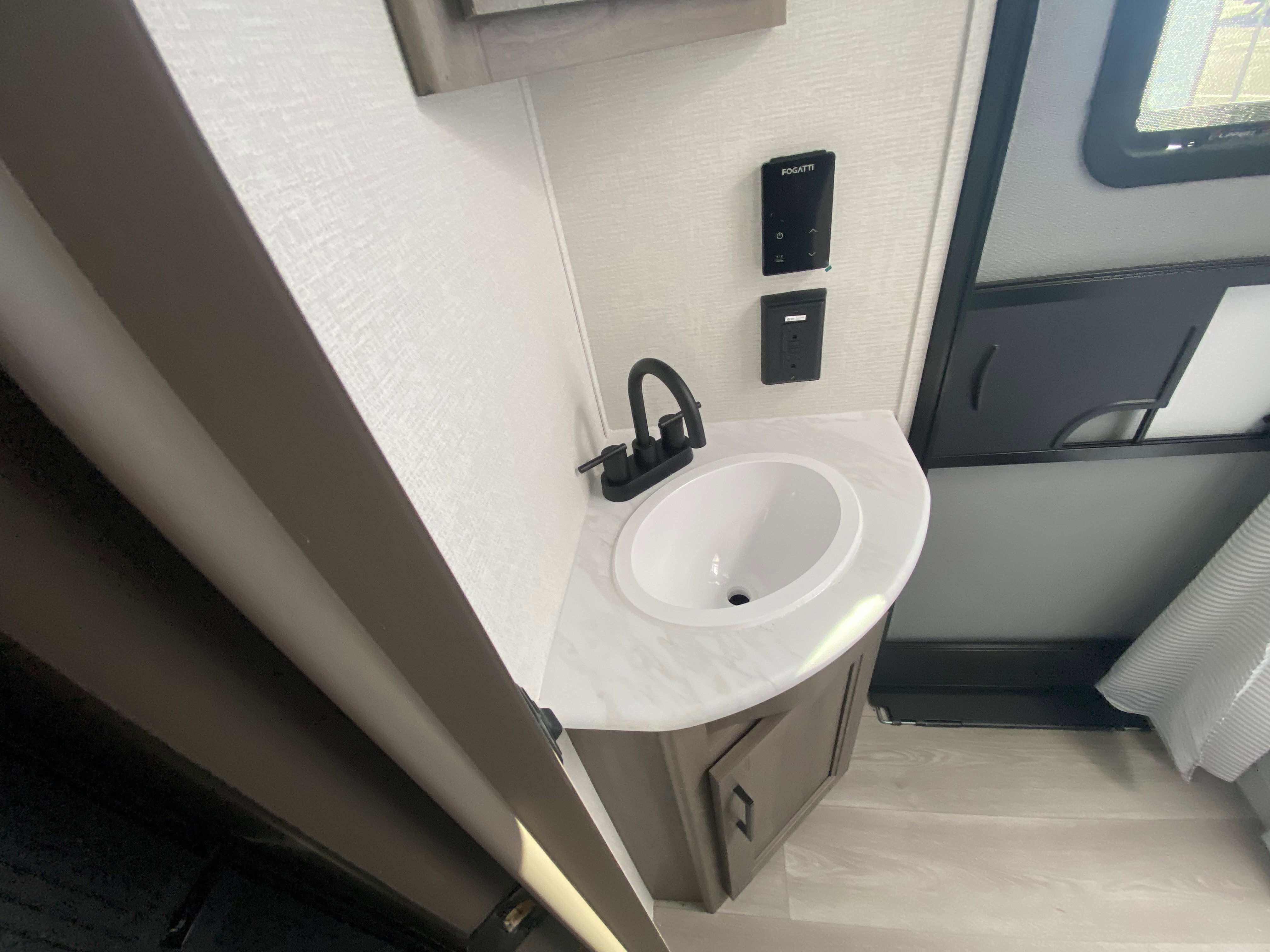 2026 GRAND DESIGN TRANSCEND 23BHX - Image 25