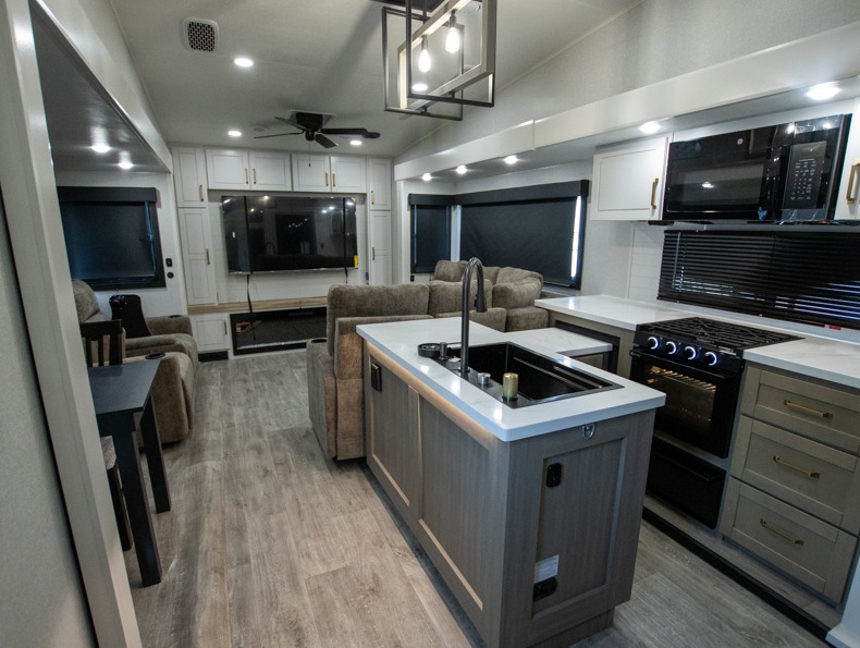 2026 Jayco Eagle 335LSTS - Image 5