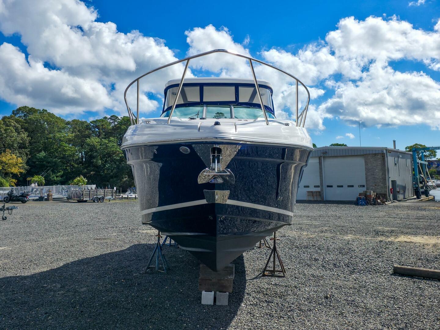 2026 Regal 33 XO Base - Image 9