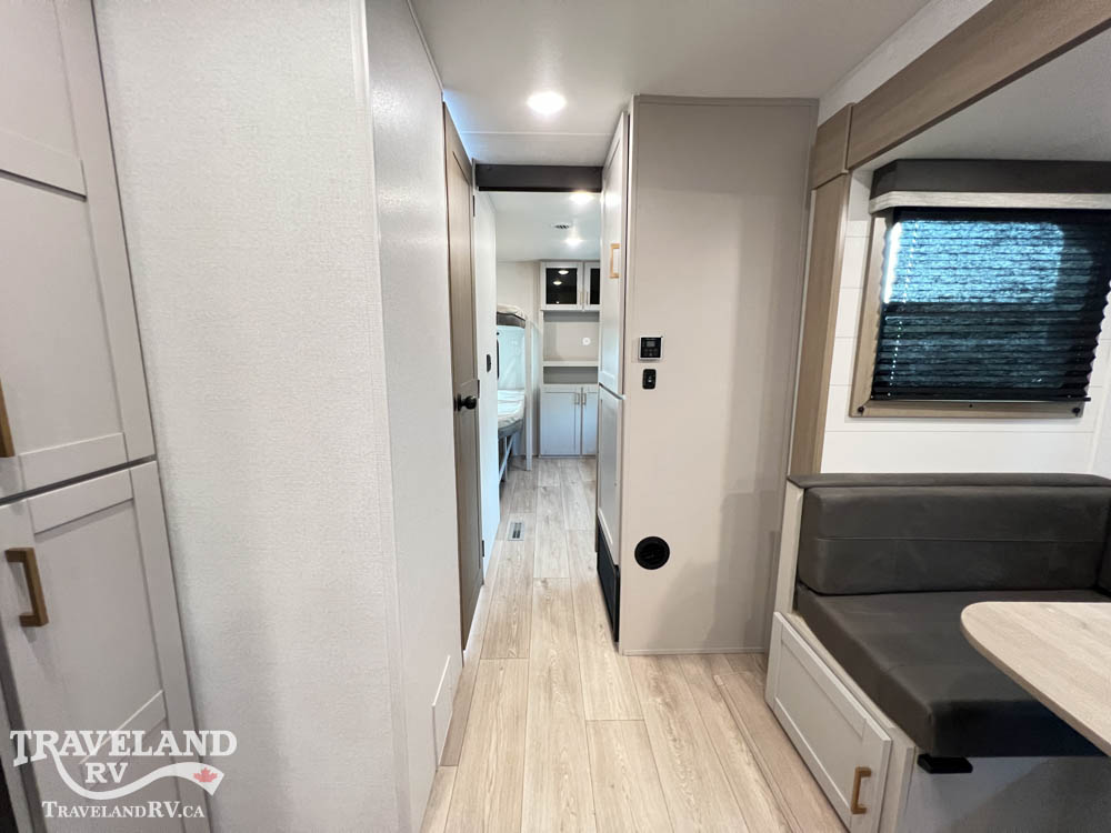 2027 Jayco Jay Flight SLX 321BDS - Image 27