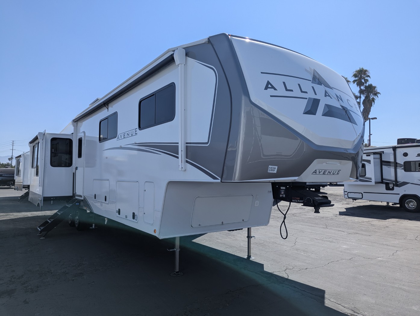 2026 Alliance RV Avenue 39MBR - Image 1