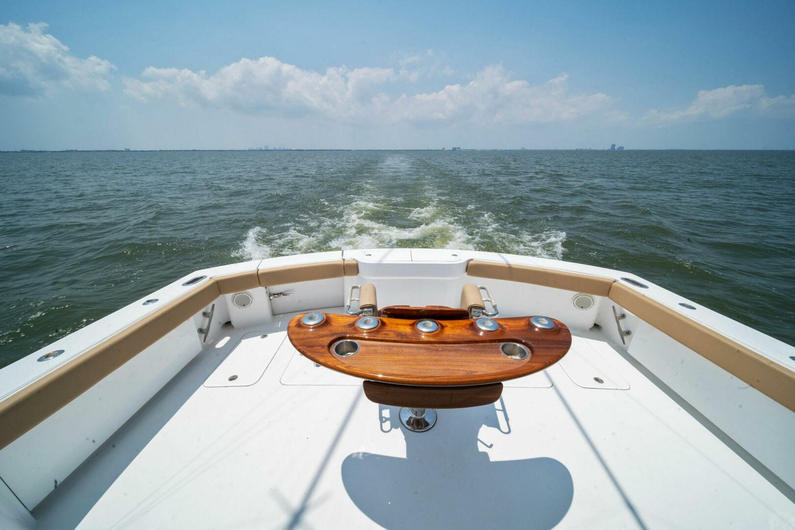 2003 Hatteras 54 Convertible - Image 3