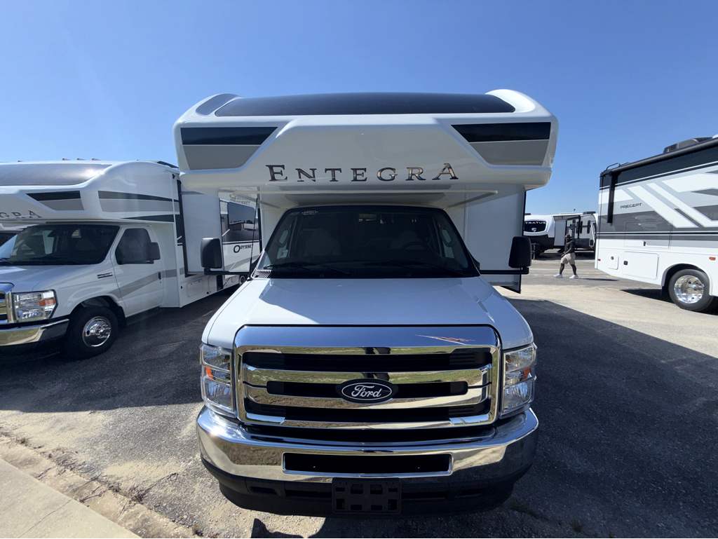 2027 ENTEGRA COACH ODYSSEY 24B - Image 9