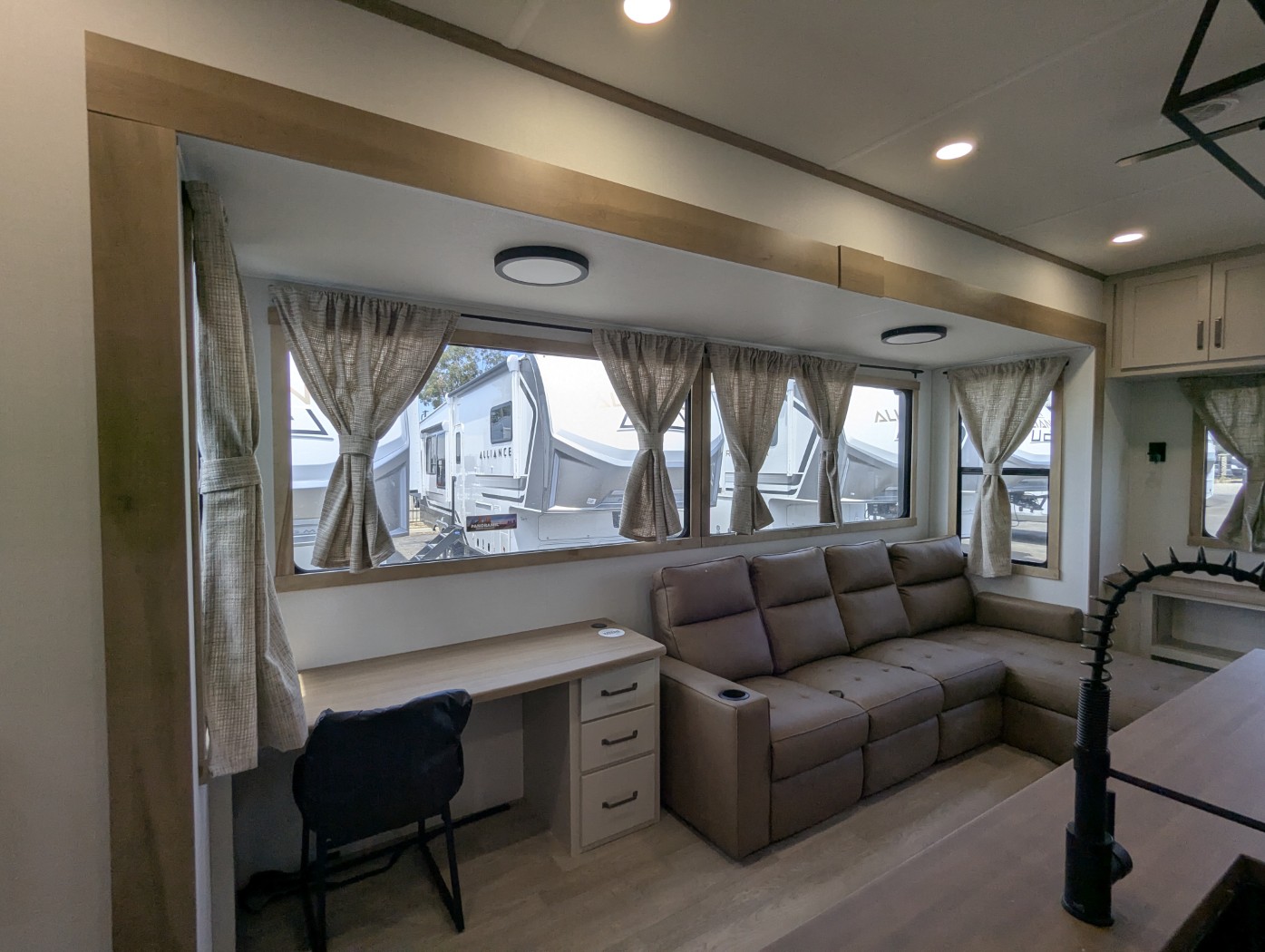 2027 Forest River Sierra 3900HBLR - Image 17