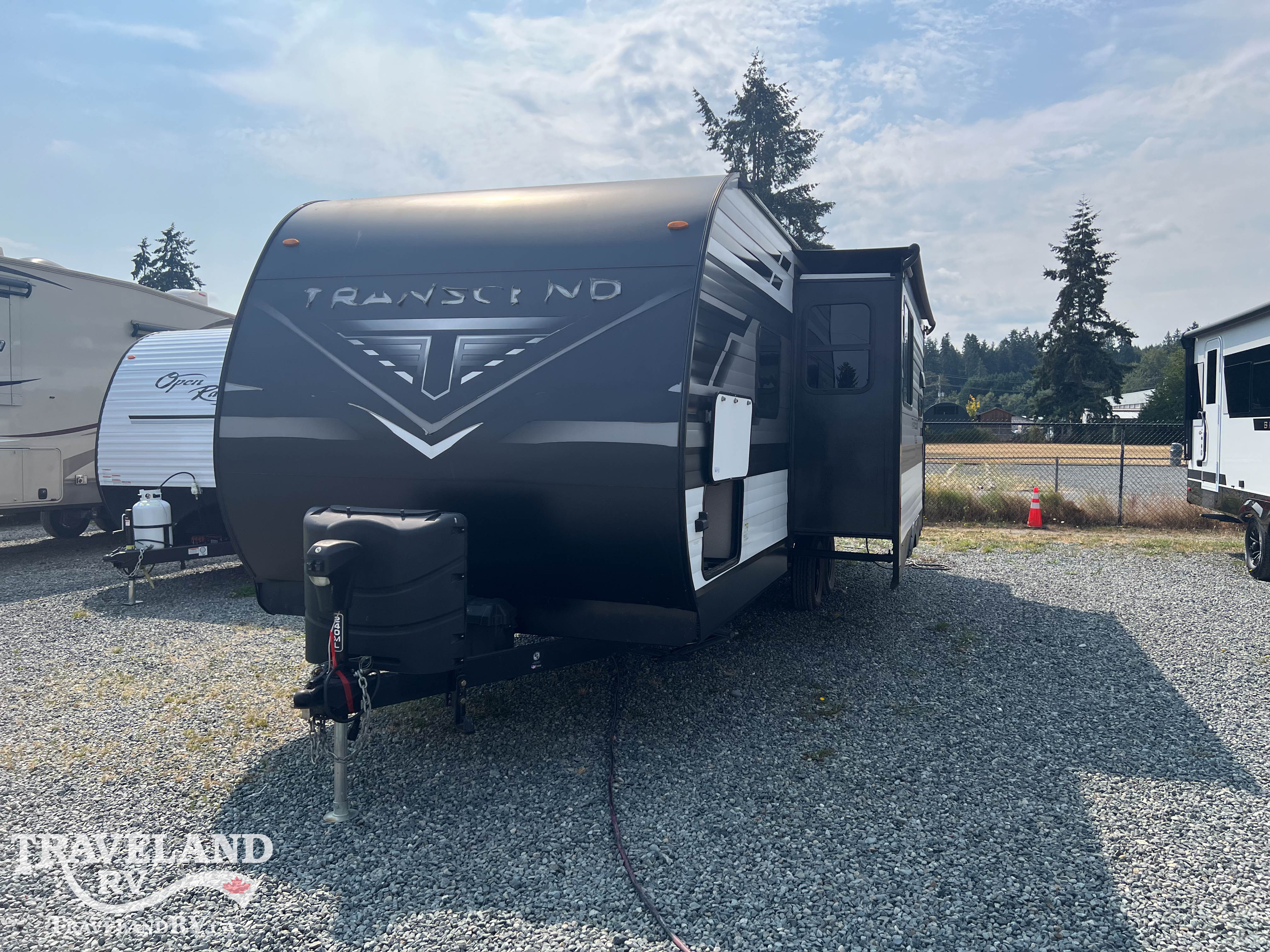 2022 Grand Design Transcend XPLOR 240ML - Image 4