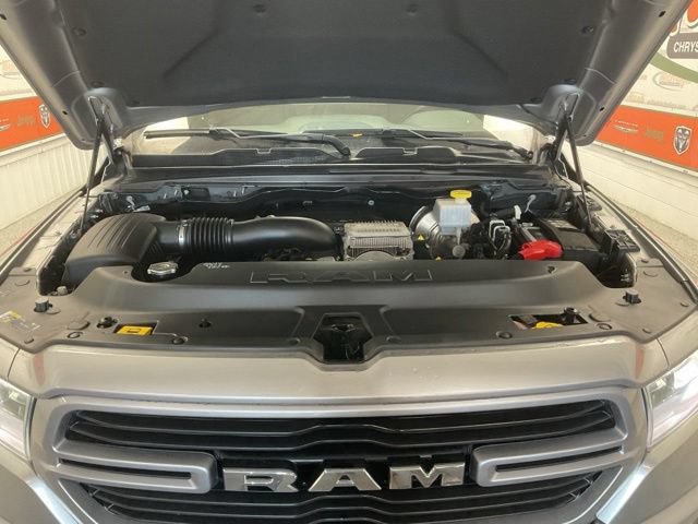 2023 Ram 1500 Pickup Crew Cab Laramie eTorque 4WD - Image 17