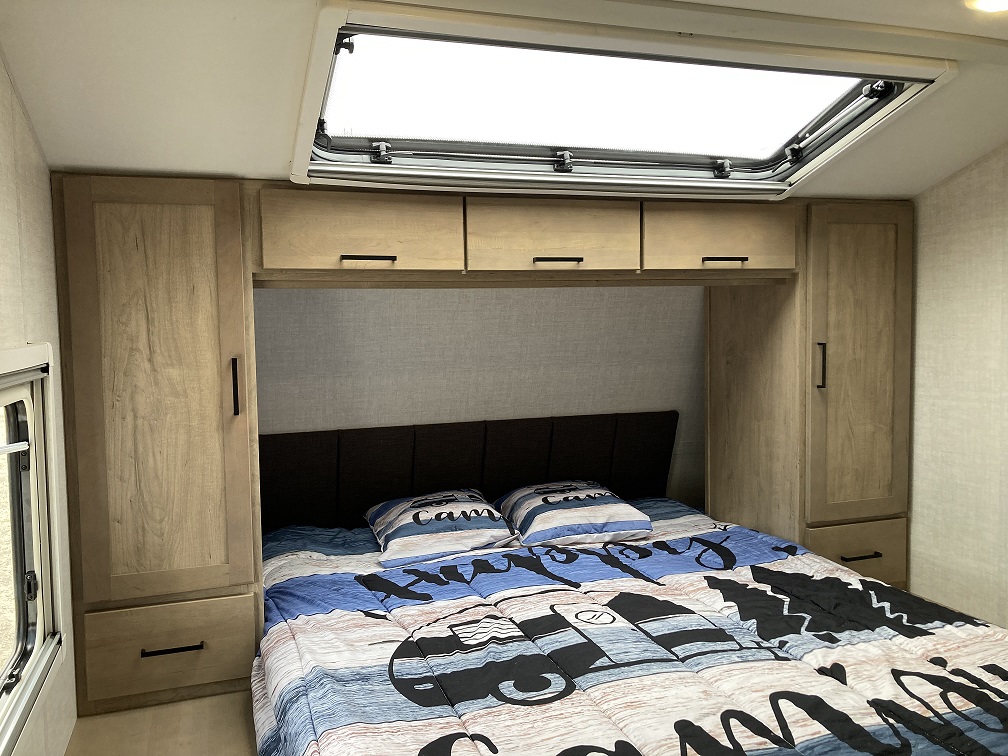 2023 Ember RV Touring Edition 26RB - Image 26