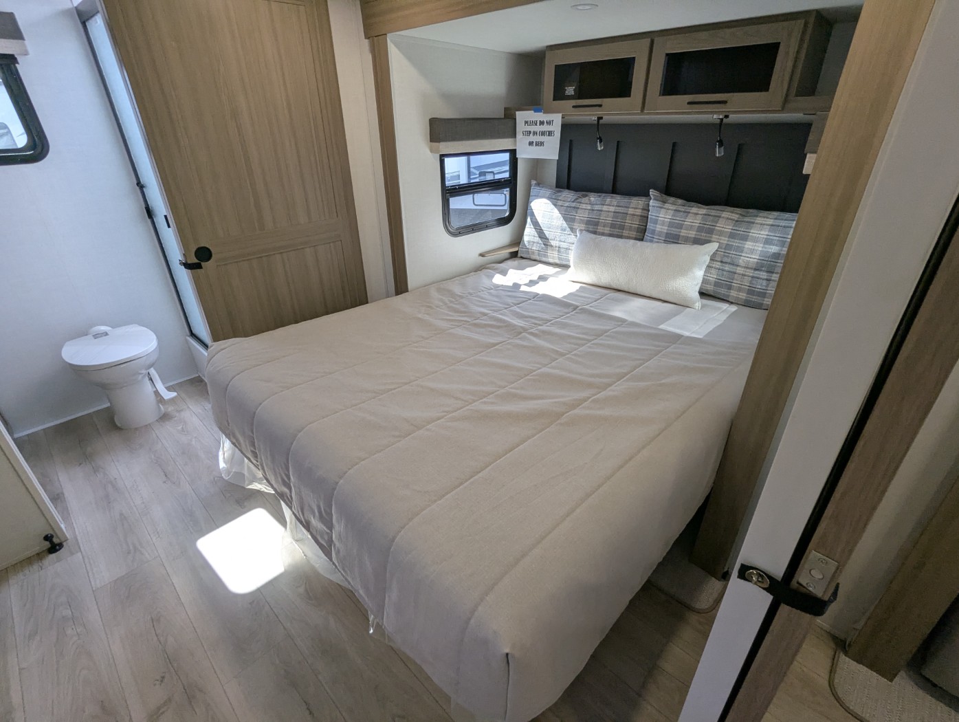 2027 Forest River Rockwood Mini Lite 2523MBR - Image 21