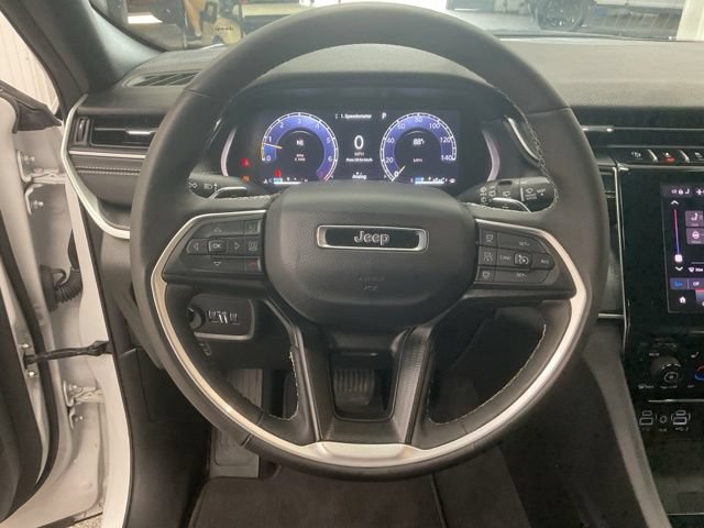2025 Jeep Grand Cherokee Laredo X 4X4 - Image 17