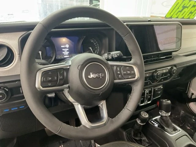 2025 Jeep Wrangler 4xe Sahara 4x4 - Image 12