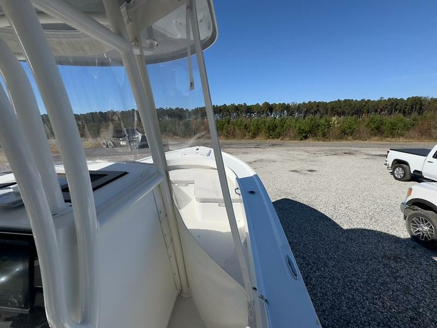 2022 Parker 2801 - Image 13