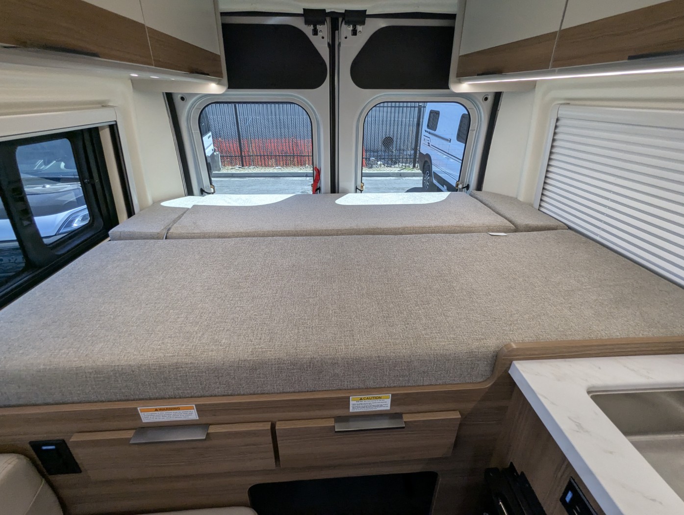 2027 Thor Motor Coach Rize 18Z - Image 28