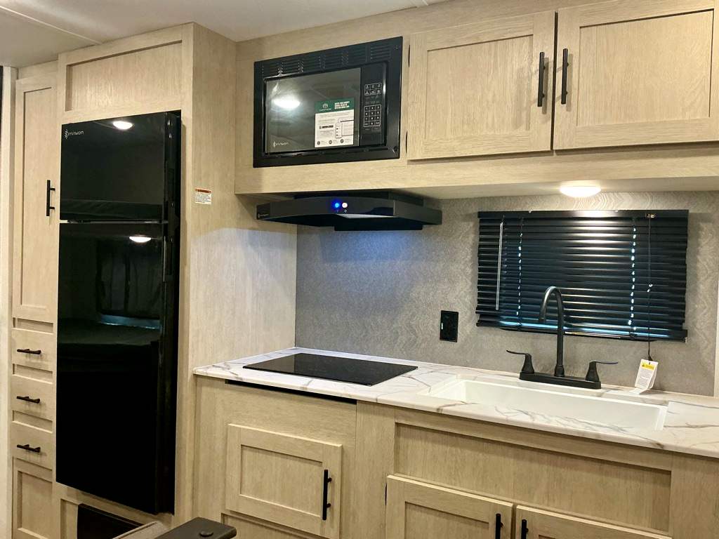 2026 COACHMEN 290BH - Image 5