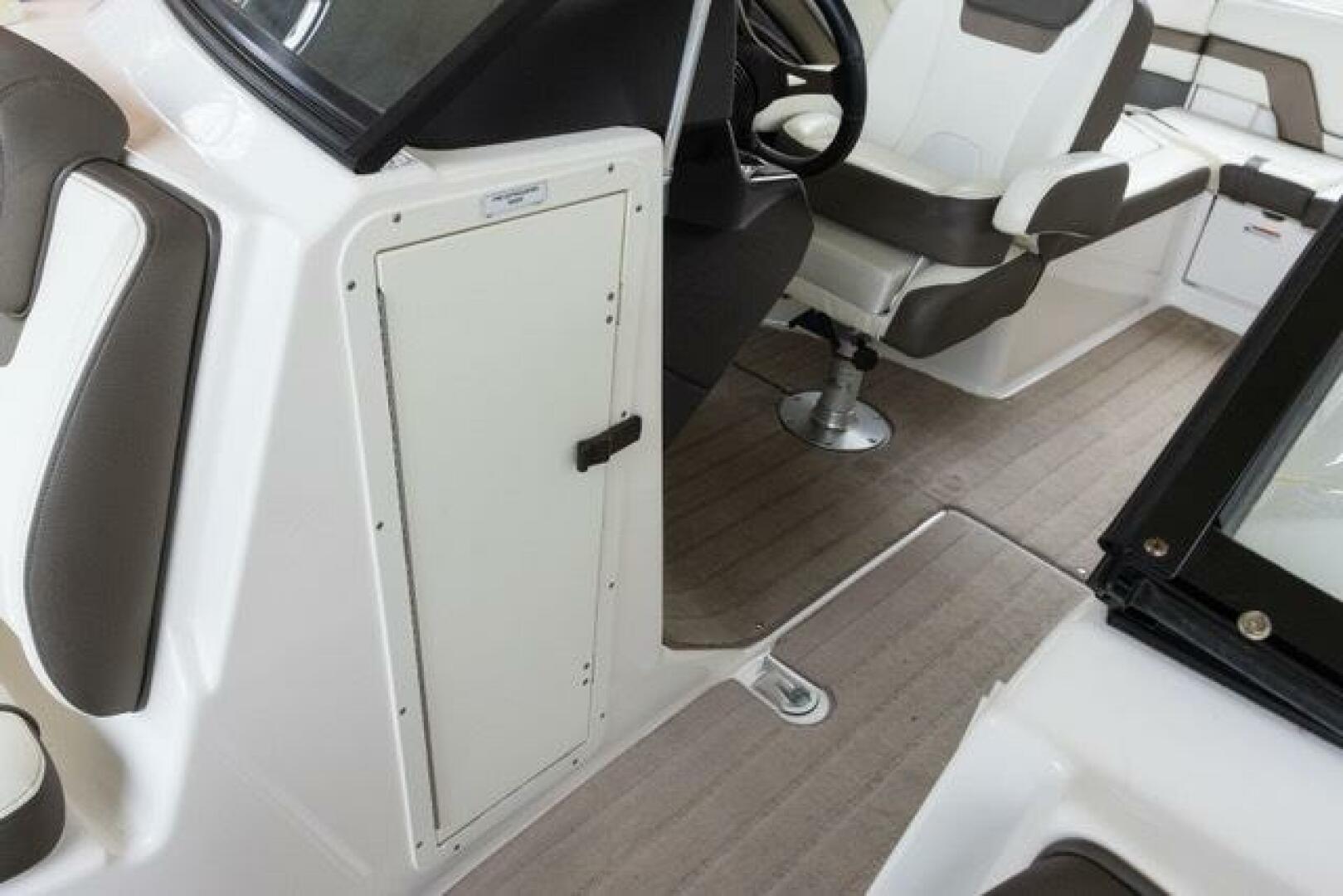 2016 Yamaha Boats 242 Limited S E-Series - Image 39