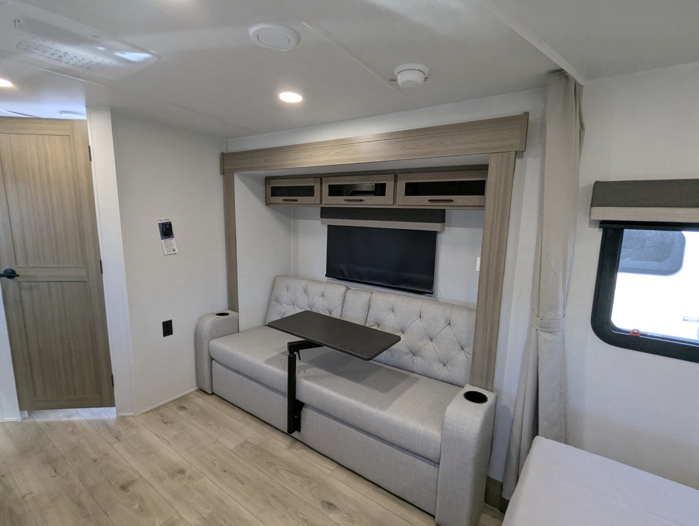 2027 Forest River Rockwood Mini Lite 2109S - Image 18