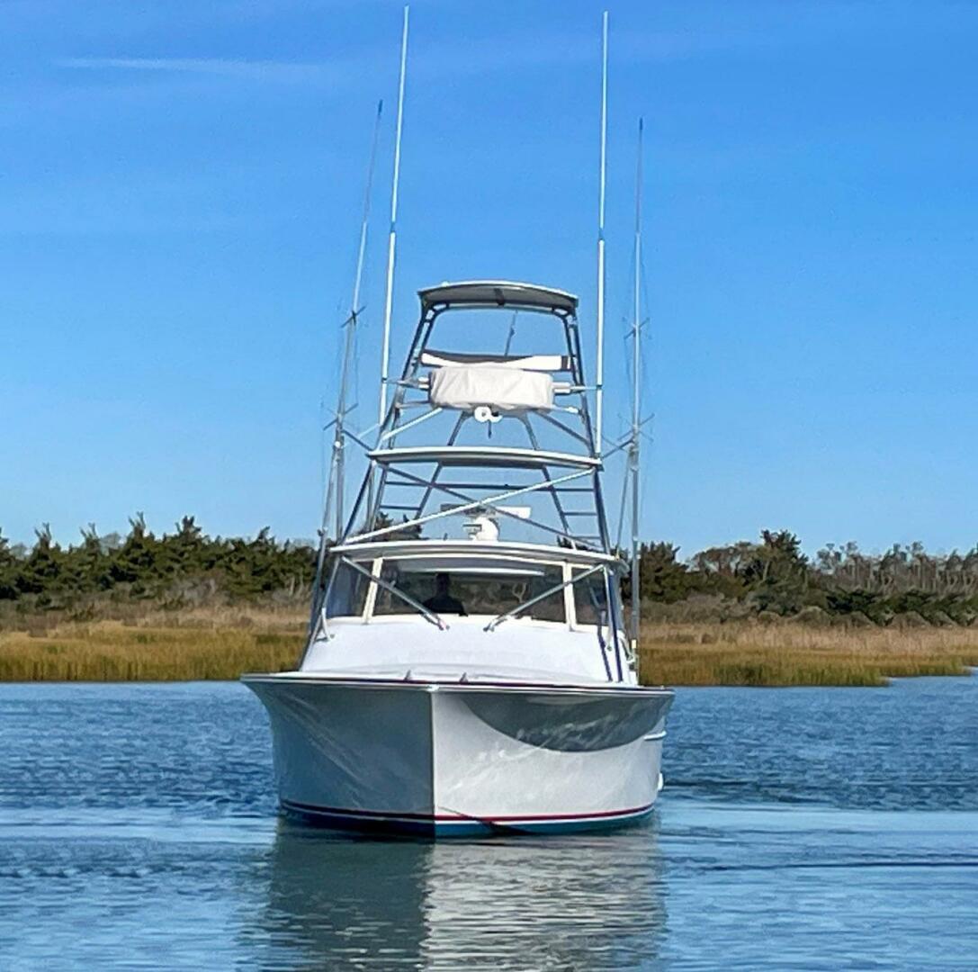 2005 Custom Carolina 40 DeSanti - Image 3