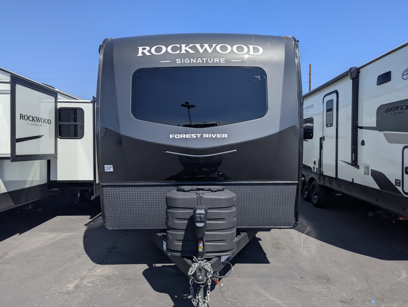 2026 Forest River Rockwood Signature 8336BH - Image 2