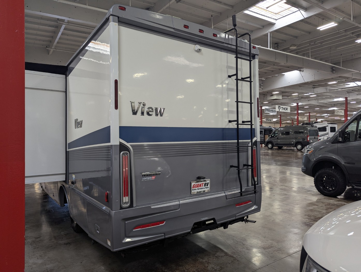 2023 Winnebago View 24J - Image 5