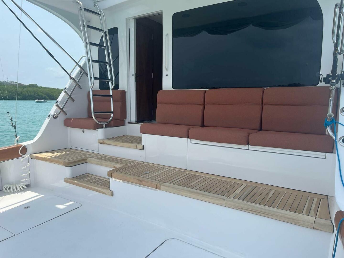 2008 Hatteras 77 Enclosed Bridge - Image 5