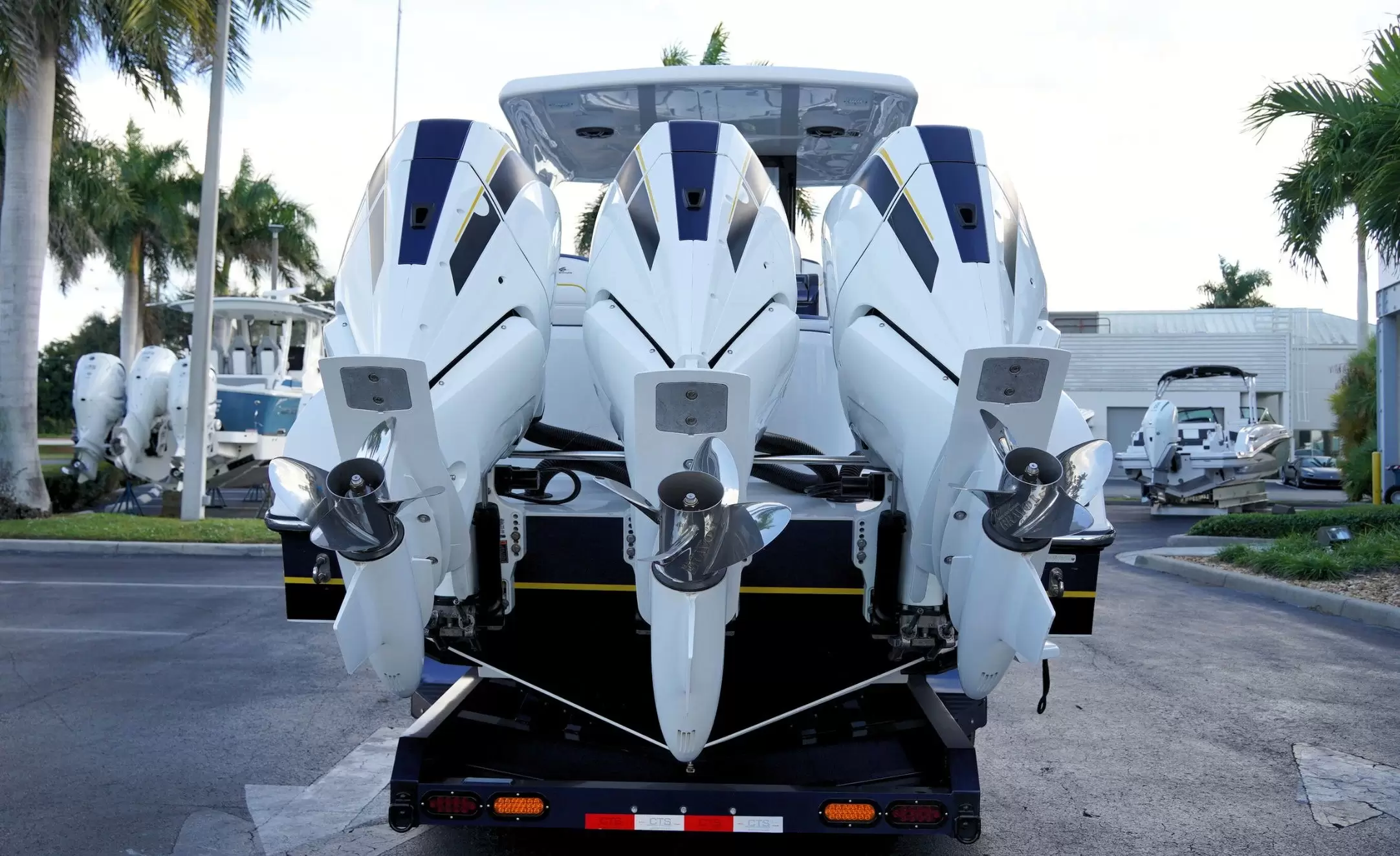 2026 RENEGADE 38 OPEN - Image 4
