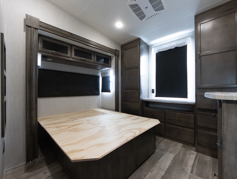 2021 Forest River Sandpiper 3550FL - Image 10