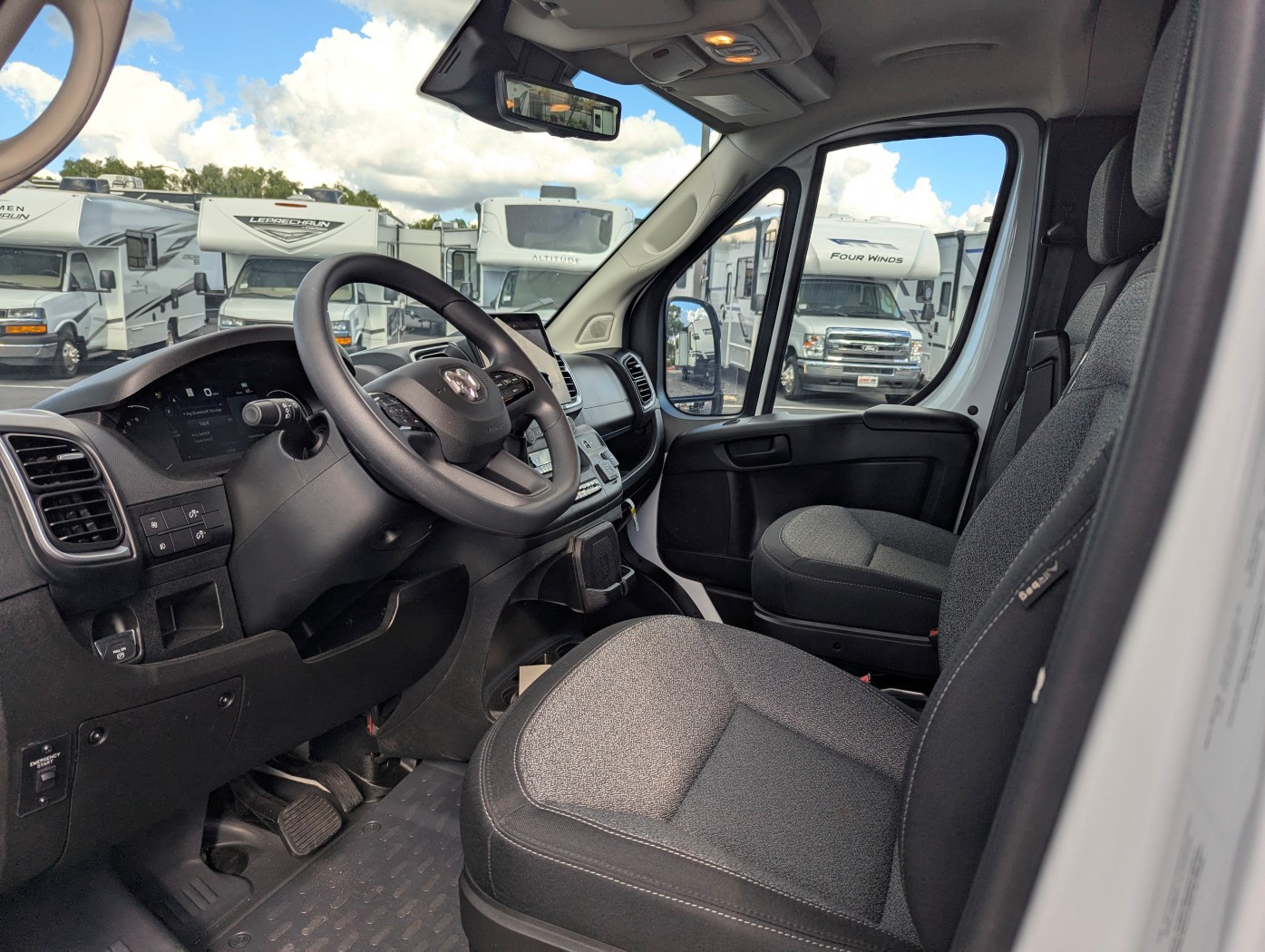 2026 Thor Motor Coach Rize 18GS - Image 8
