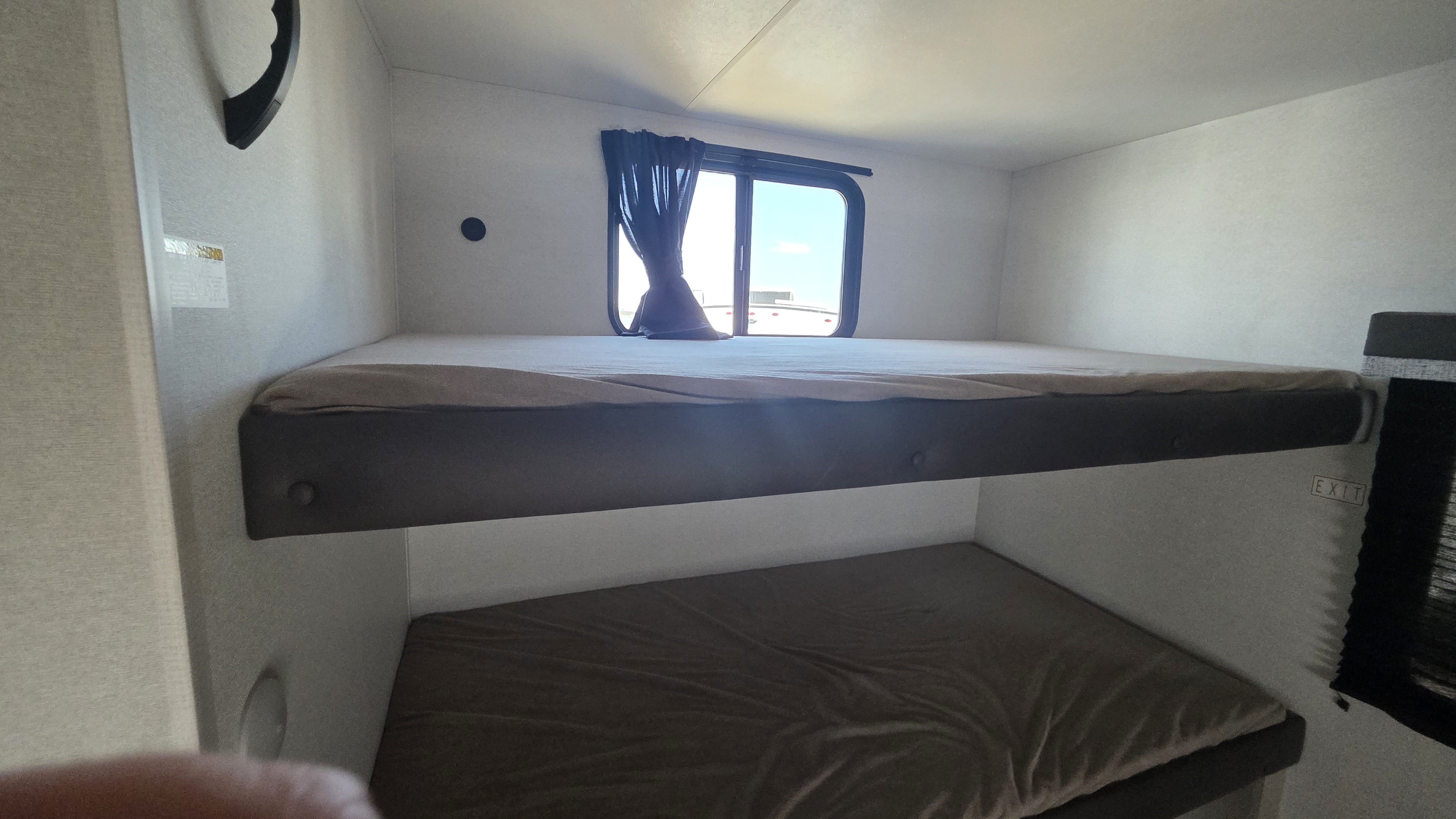 2027 JAYCO JAY FLIGHT 325BHT - Image 33