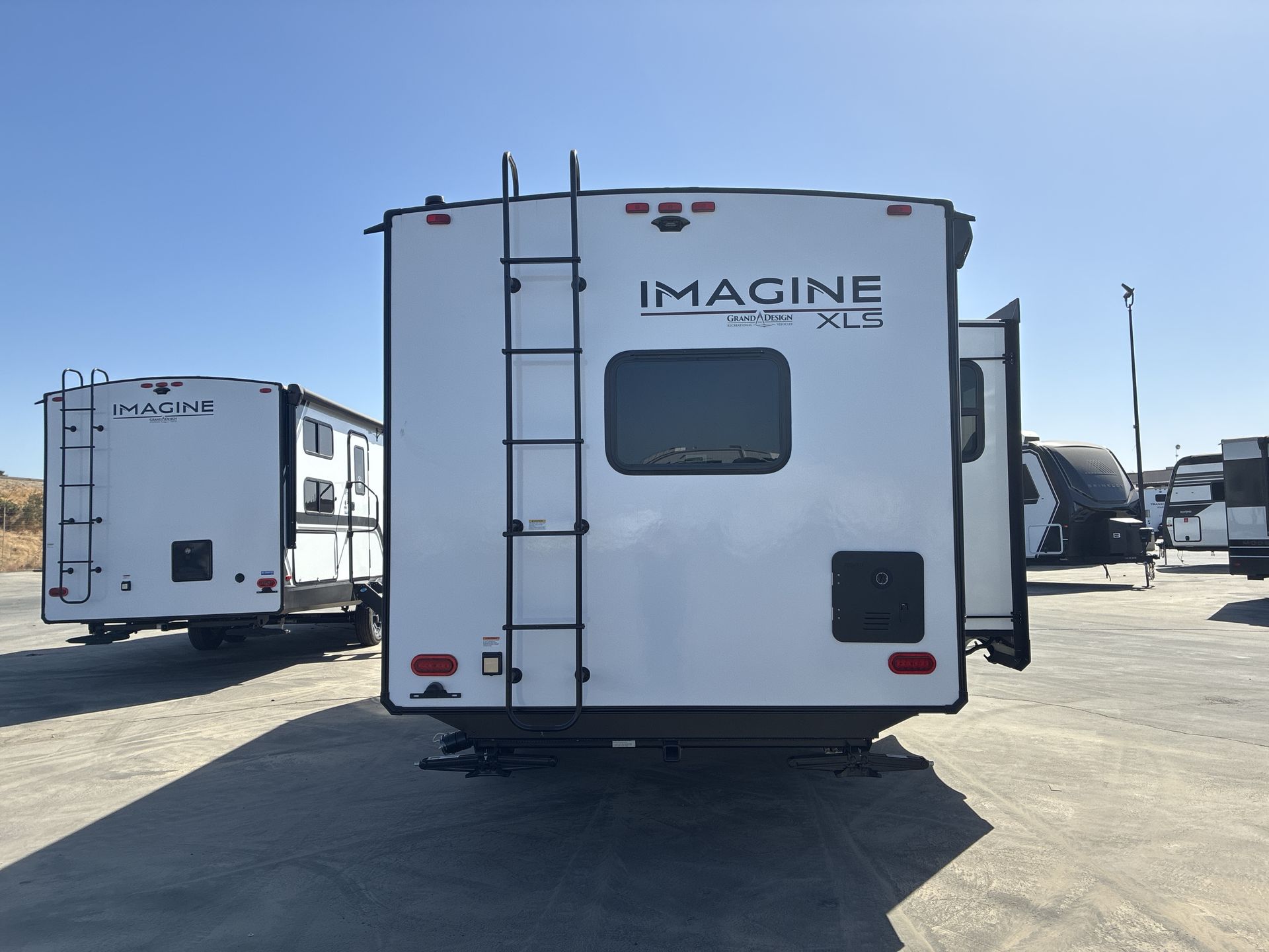 2027 Grand Design Imagine XLS 22RBE - Image 7