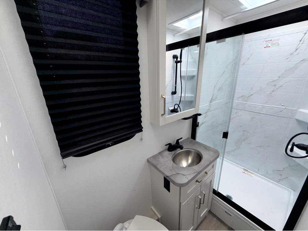 2027 ENTEGRA COACH ODYSSEY 24B - Image 29
