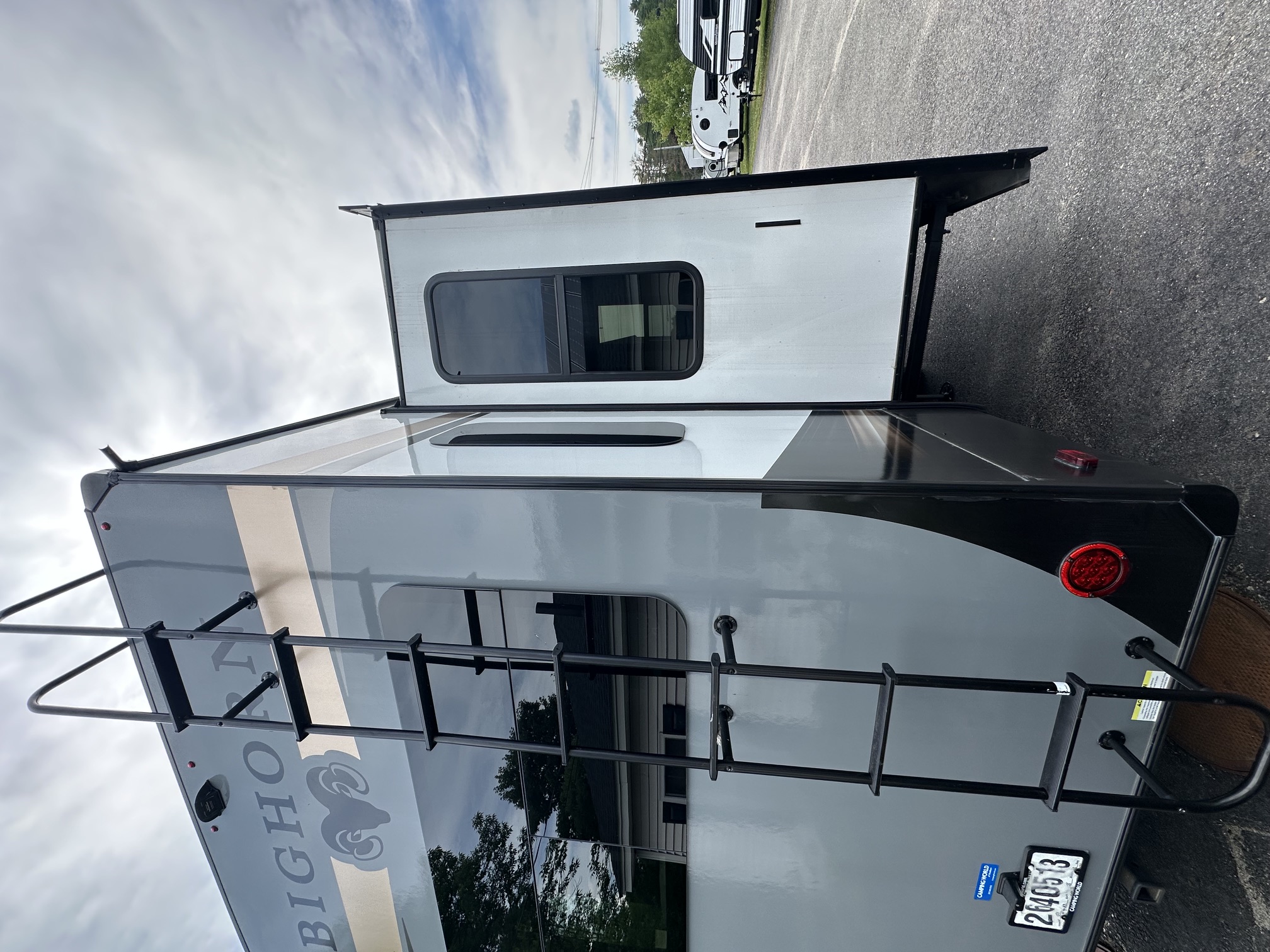 2022 Heartland RV Bighorn 3300DL - Image 5