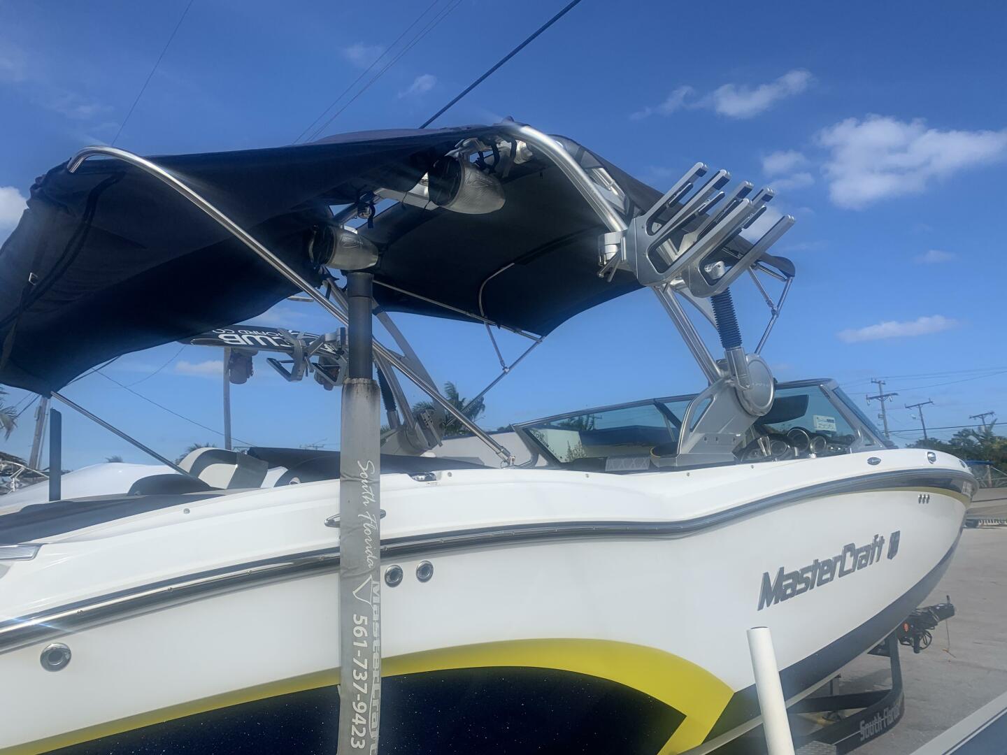 2015 MasterCraft X23 - Image 3