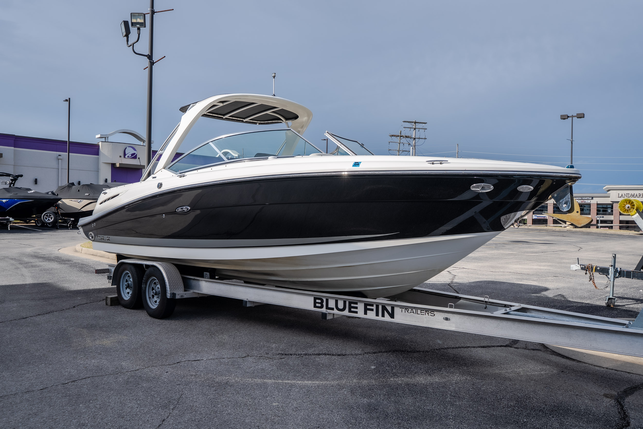 2006 Sea Ray 270 SLX - Image 5