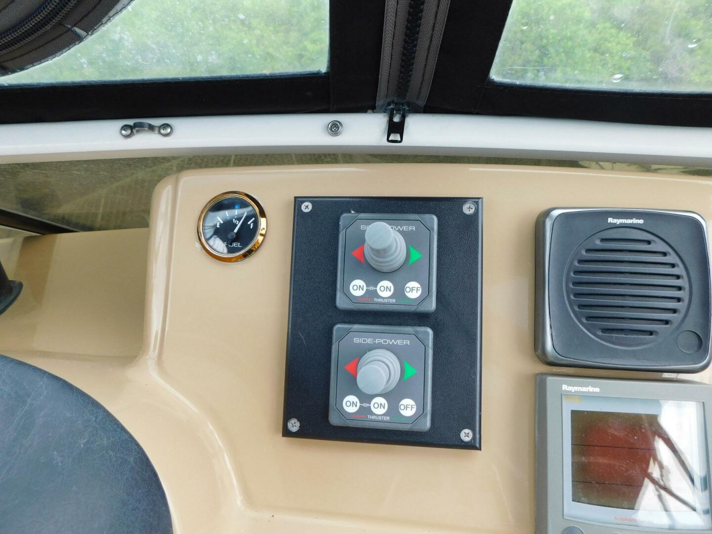 2003 Carver 44 CPMY - Image 10