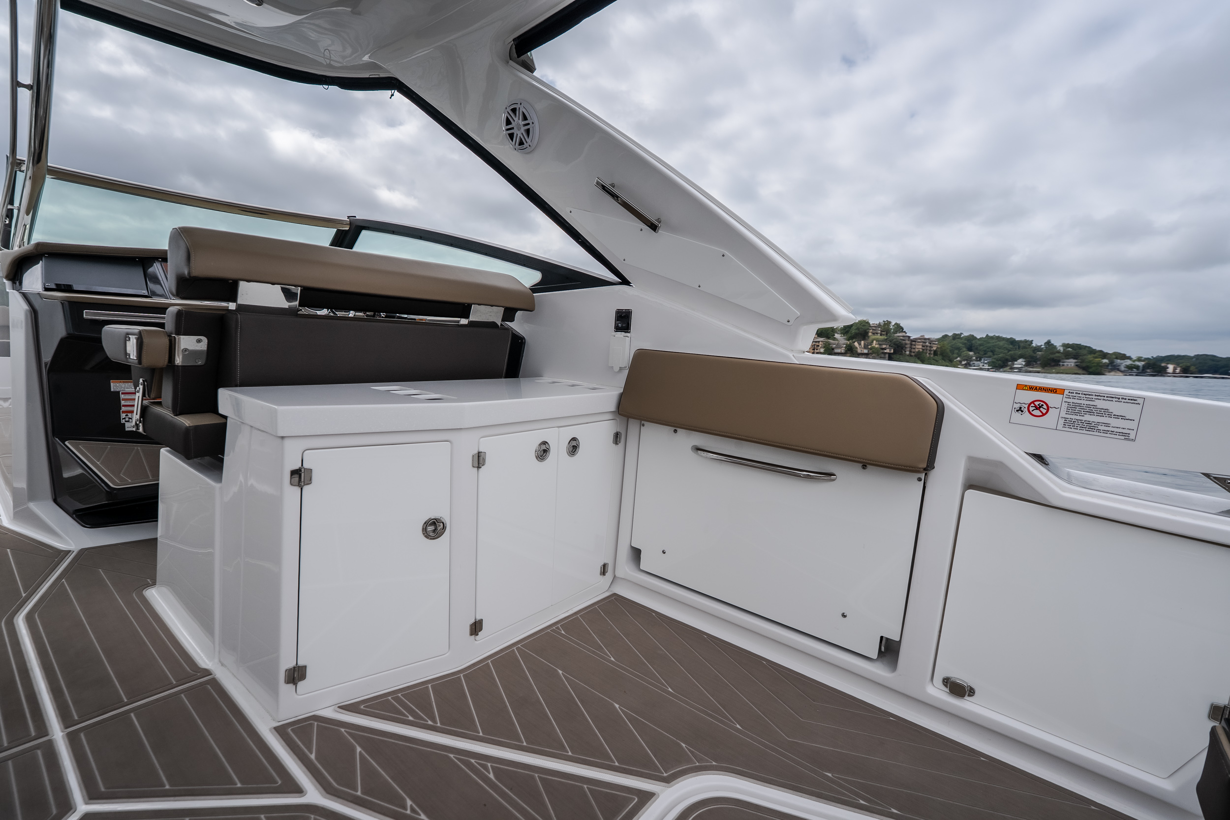 2025 Monterey 385SS - Image 14