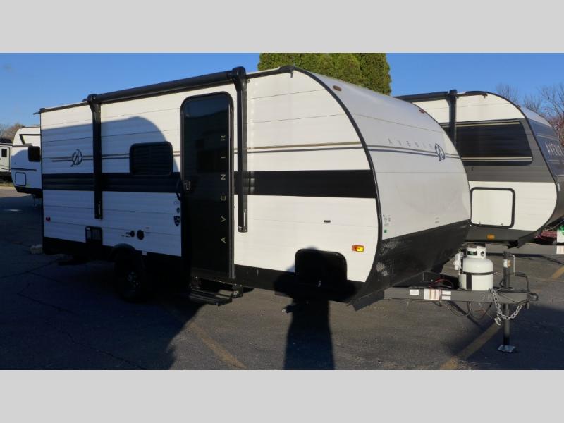 2025 Cruiser RV Avenir