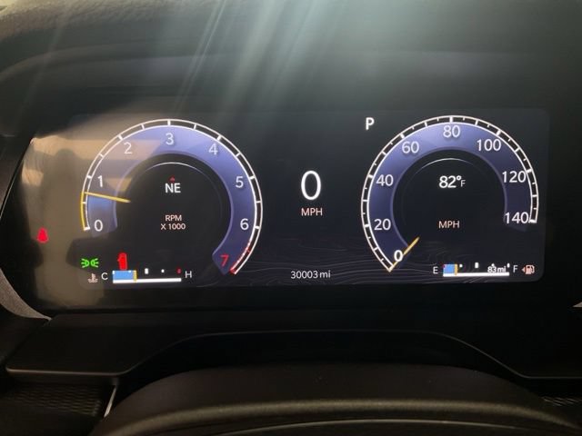 2025 Jeep Grand Cherokee Altitude X 4X4 - Image 19