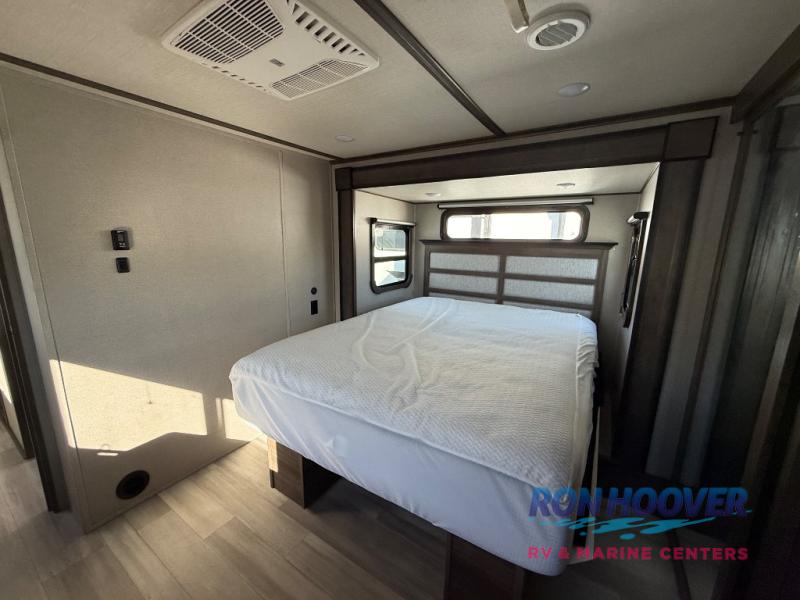 2023 GRAND DESIGN 378MBS - Image 19