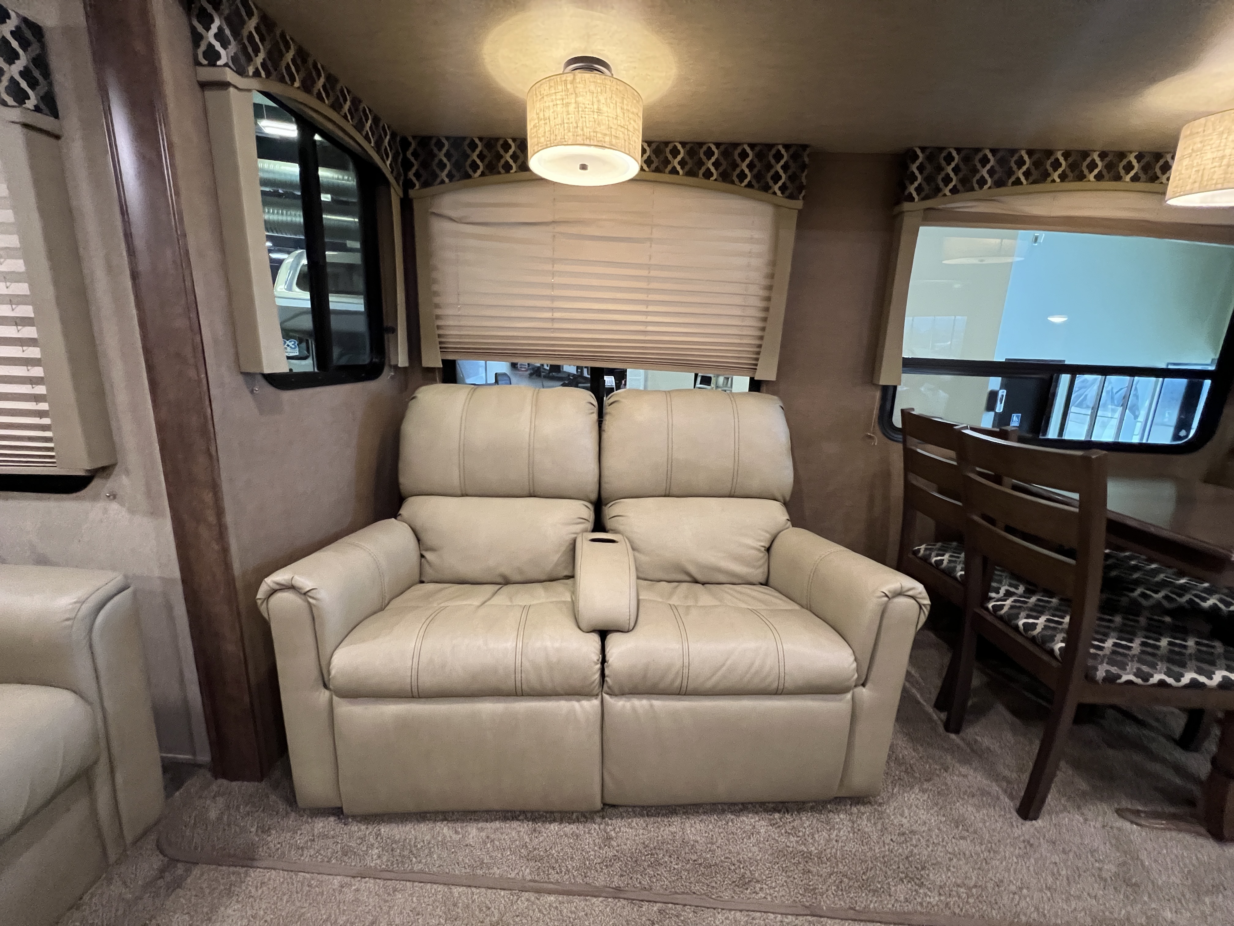 2017 Starcraft Solstice Super Lite 28TSI - Image 11