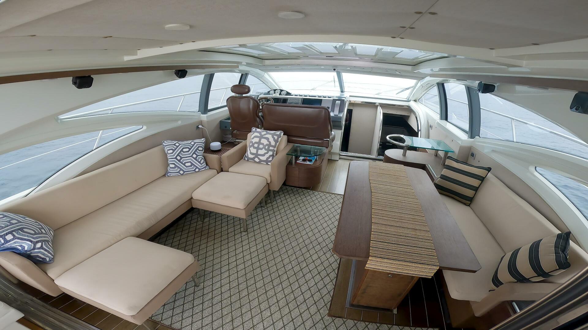 2011 Azimut 68S - Image 6