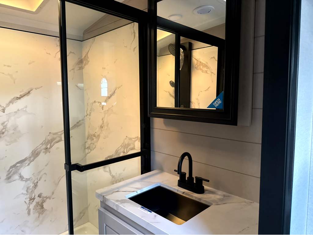2027 JAYCO NORTH POINT 391TBBH - Image 22