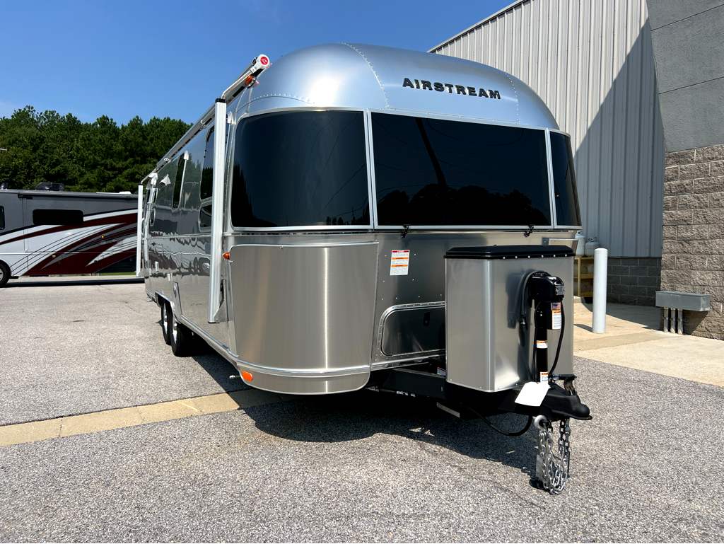 2026 AIRSTREAM GLOBETROTTER 27FBQ - Image 1