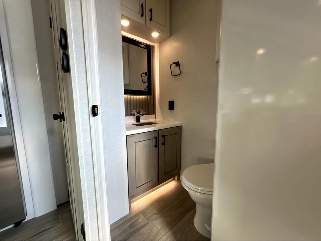 2027 JAYCO PINNACLE 39FBRL - Image 19
