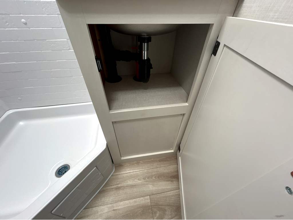 2026 VENTURE RV SPORTTREK STINGER 222VUD - Image 27