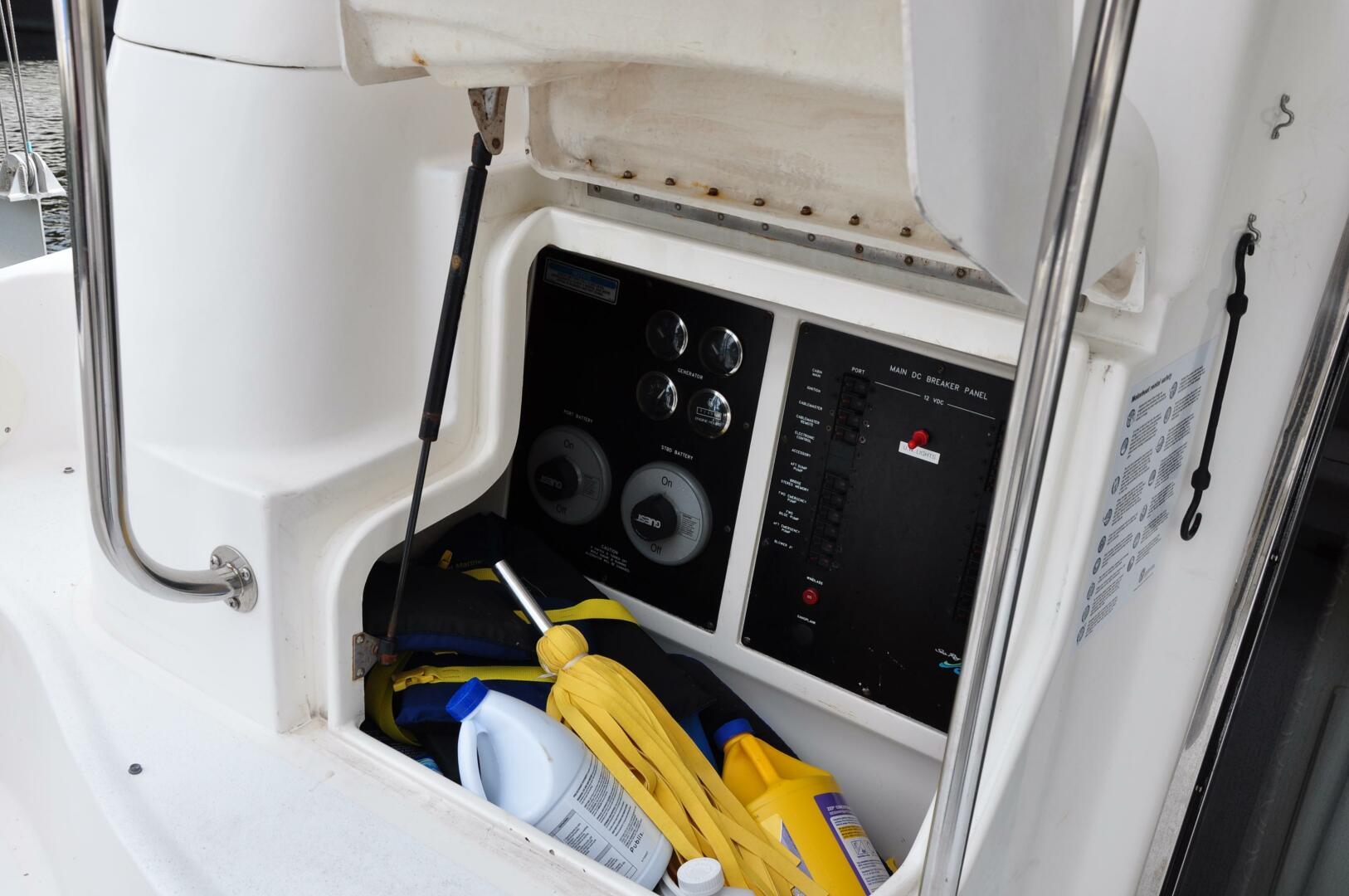 1998 Sea Ray 480 Sedan Bridge - Image 17