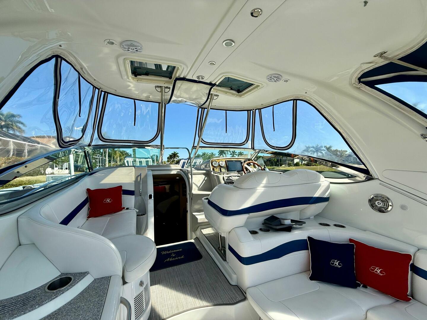 2008 Formula 37 Performance Cruiser - Image 22