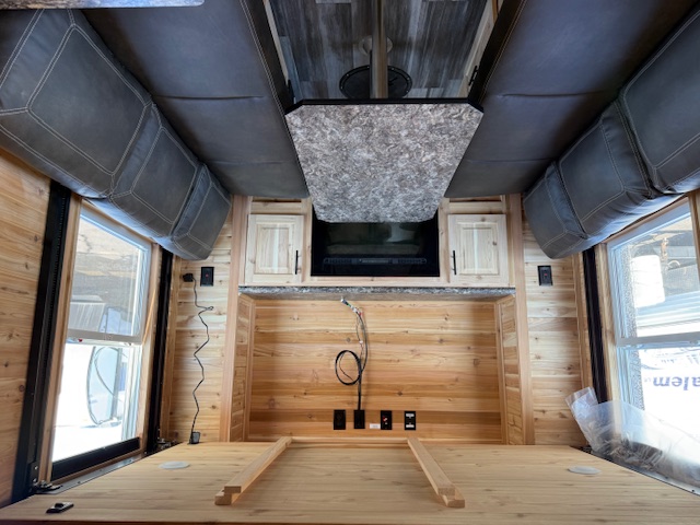 2026 Ice Castle Extreme RV III 8′ x 21′ - Image 13