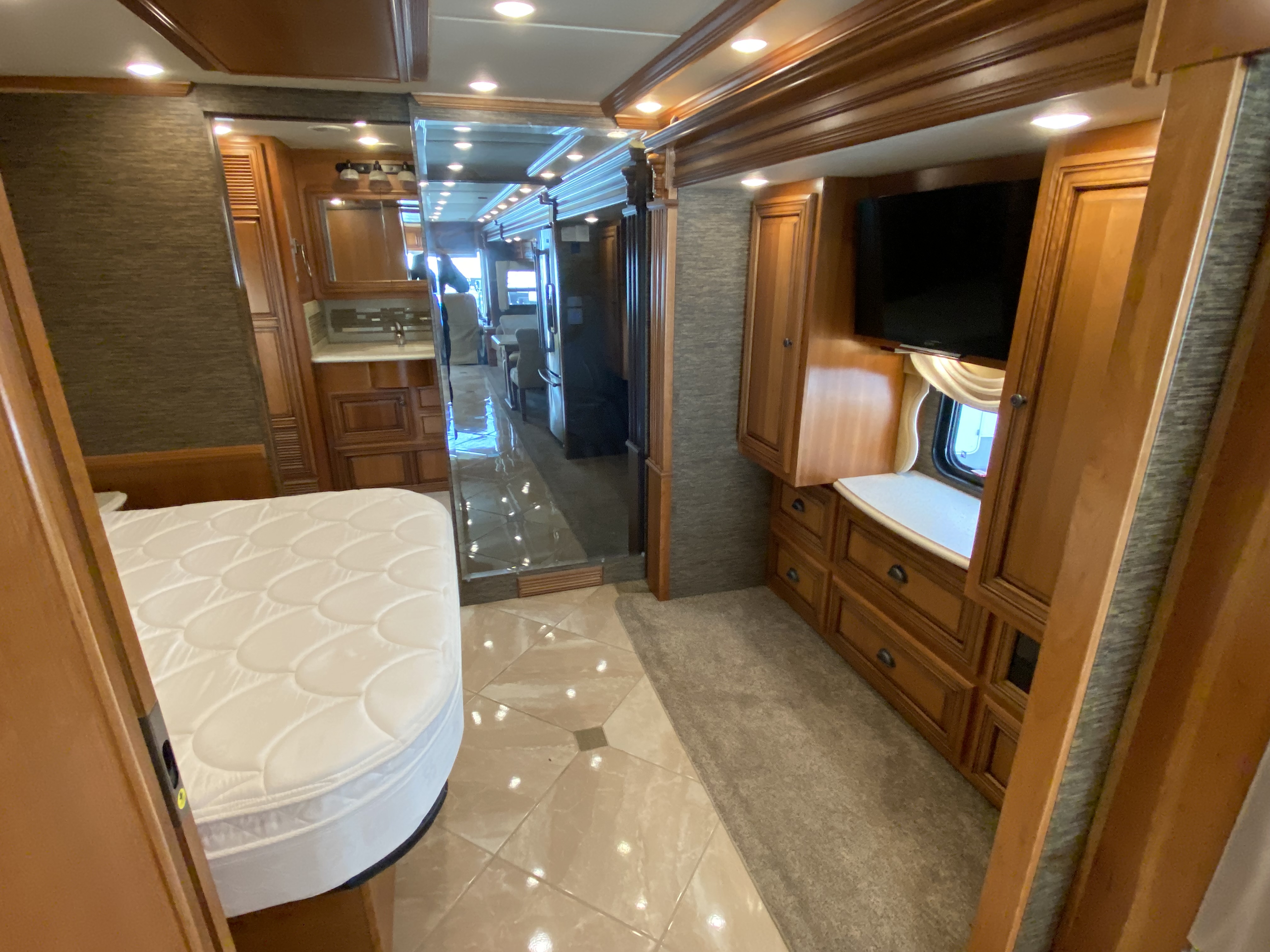 2015 NEWMAR DUTCHSTAR 3736 - Image 26
