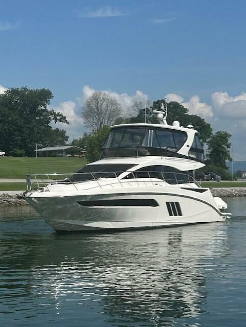 2016 Sea Ray 510 FLY - Image 3