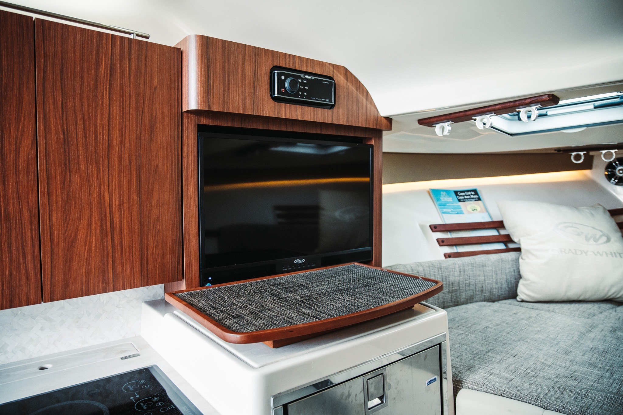 2020 Grady-White Express 330 - Image 62